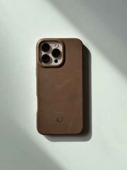 Funda de cuero "Excellence" Iphone 16 Pro