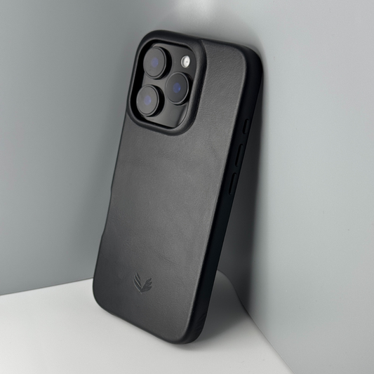 "Excellence" leather case for iPhone 16 Pro